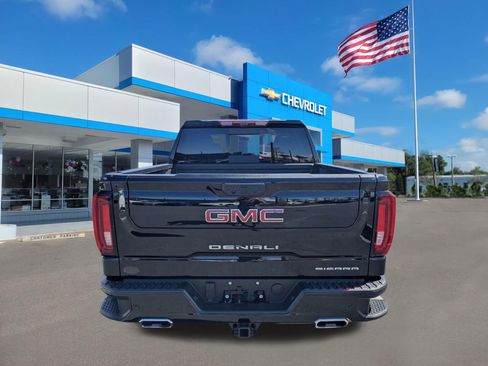 Used 2025 GMC Sierra 1500 Denali w/ Denali Reserve Package AWD/4WD image 4
