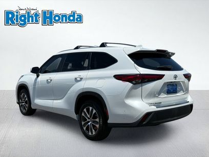Used 2023 Toyota Highlander XLE