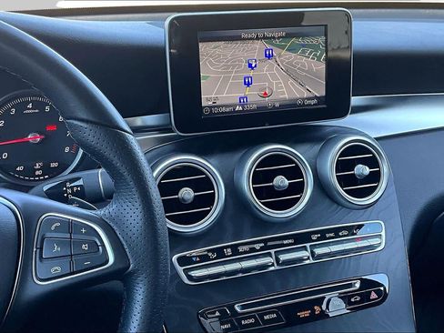 Used 2017 Mercedes-Benz GLC 300 4MATIC Coupe image 7