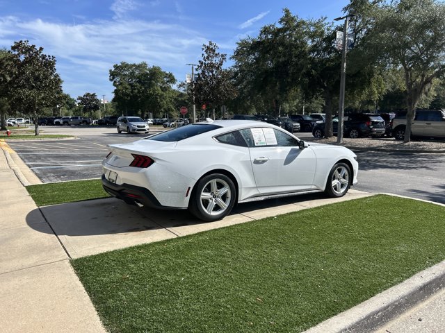 Certified 2026 Ford Mustang Coupe RWD image 5
