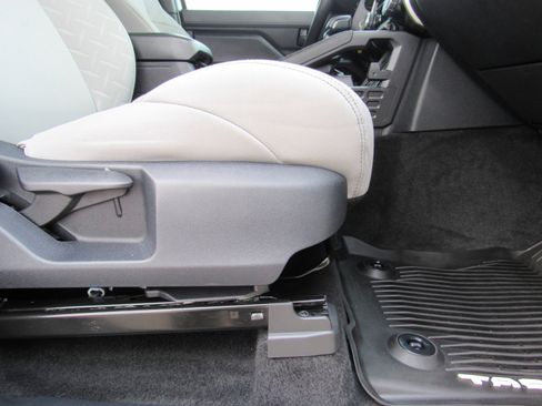 Used 2024 Toyota Tacoma SR5 image 32