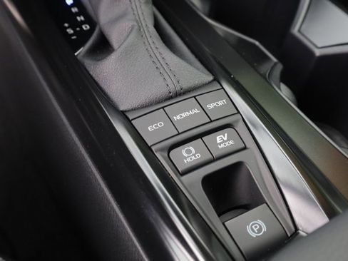 Used 2026 Toyota Camry SE image 12