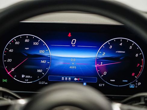 Certified 2025 Mercedes-Benz GLC 300 image 23