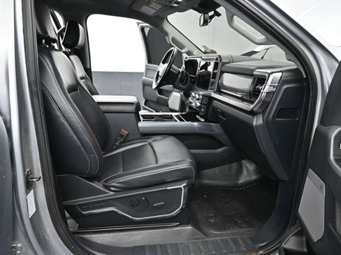 Used 2024 Ford F350 Lariat image 18