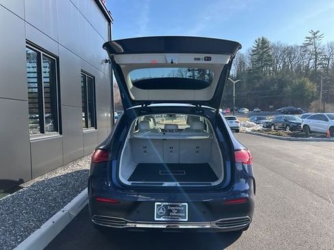 Used 2023 Mercedes-Benz EQE 500 4MATIC SUV image 17