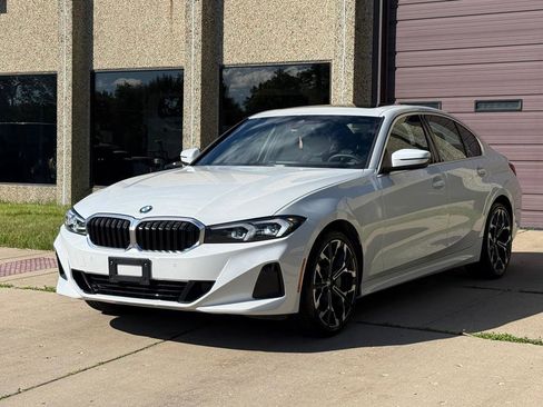 Used 2026 BMW 330i Sedan RWD image 3