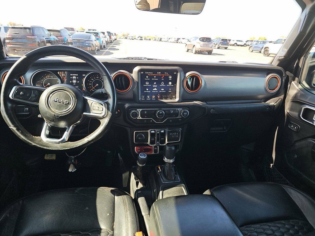 Used 2023 Jeep Gladiator Mojave AWD/4WD image 3