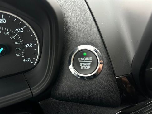 Used 2022 Ford EcoSport Titanium image 15