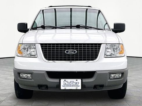 Used 2003 Ford Expedition XLT AWD/4WD image 3