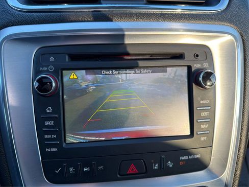 Used 2017 GMC Acadia Limited SLT image 30