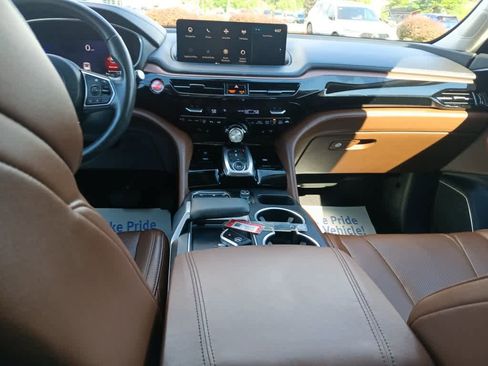Used 2023 Acura MDX SH-AWD w/ Technology Package image 23