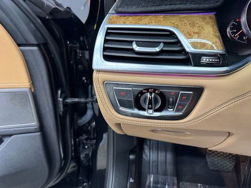 Used 2016 BMW 750i xDrive xDrive image 24