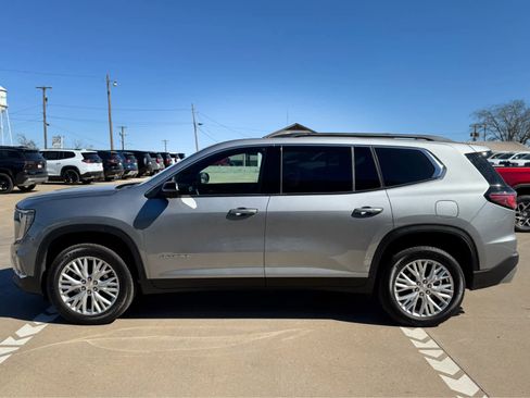 Used 2026 GMC Acadia Elevation w/ Elevation Premium Package image 4
