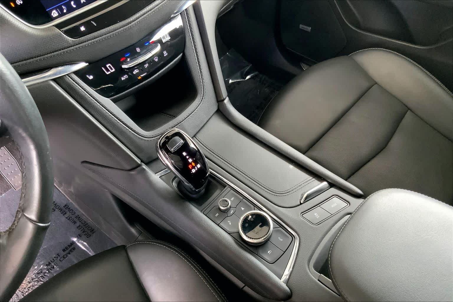 Used 2023 Cadillac XT5 Premium Luxury AWD/4WD image 17