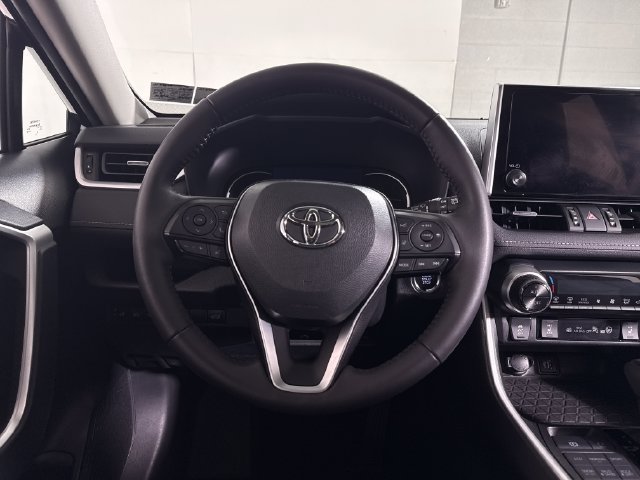 Used 2023 Toyota RAV4 XLE Premium AWD/4WD image 23