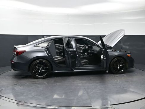 Used 2025 Honda Civic Sport image 35