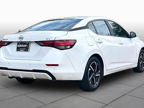 Used 2024 Nissan Sentra SV FWD image 13