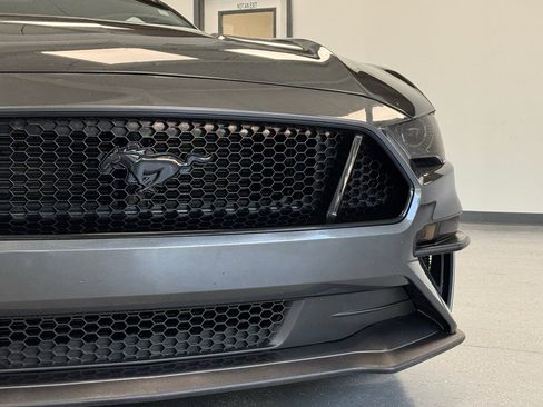 Used 2018 Ford Mustang GT Premium w/ Black Accent Package RWD image 11