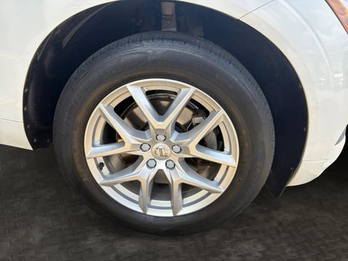 Used 2020 Volvo XC60 T5 Momentum w/ Protection Package AWD/4WD image 37