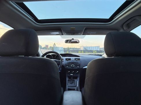 Used 2012 MAZDA MAZDA3 i Touring FWD image 23