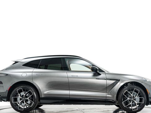 Used 2025 Aston Martin DBX 707 AWD/4WD image 47