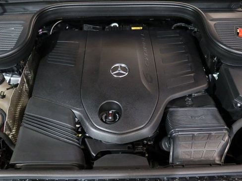 Used 2024 Mercedes-Benz GLE 450 4MATIC w/ AMG Line Exterior image 32