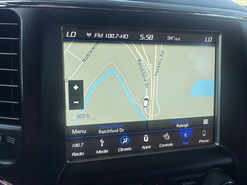 Used 2018 Jeep Grand Cherokee Limited AWD/4WD image 19