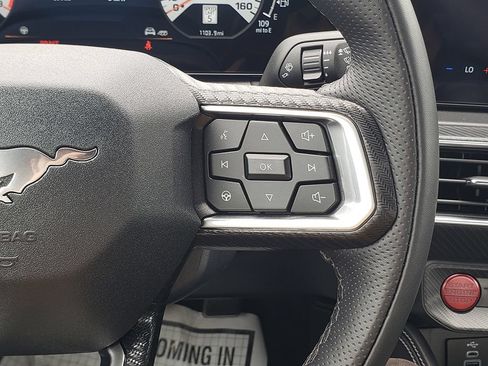 Used 2025 Ford Mustang GT Premium RWD image 27