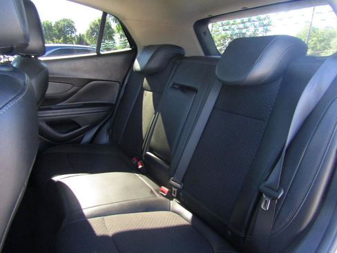 Used 2019 Buick Encore Preferred AWD/4WD image 19