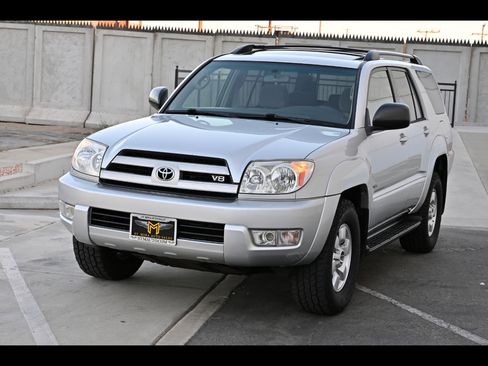 Used 2004 Toyota 4Runner SR5 RWD image 1