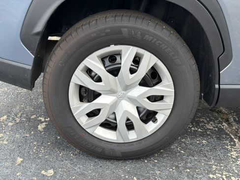 Used 2026 Toyota Corolla Cross L FWD image 17