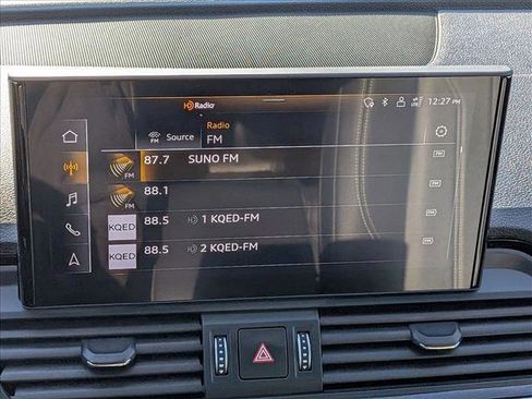 Used 2021 Audi Q5 e Premium Plus w/ Premium Plus Package image 17