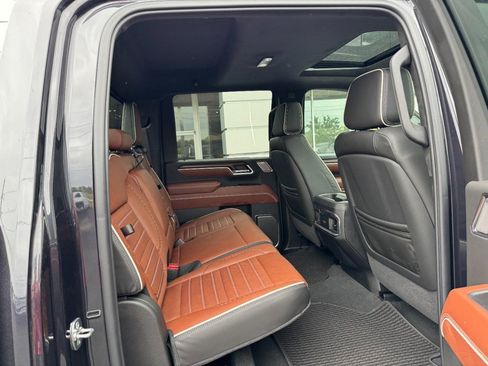 Used 2026 GMC Sierra 3500 Denali Ultimate AWD/4WD image 13