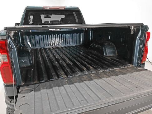 Used 2020 Chevrolet Silverado 1500 Custom w/ Custom Value Package AWD/4WD image 8