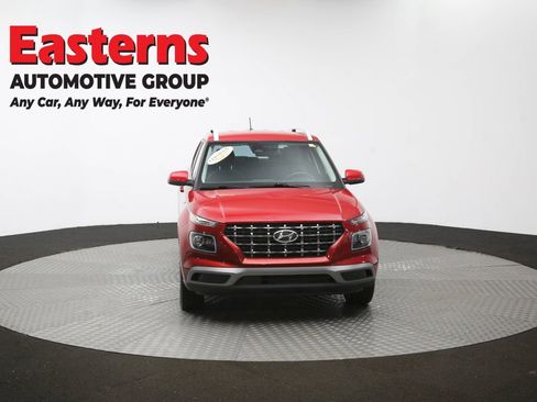 Used 2023 Hyundai Venue Limited FWD image 52