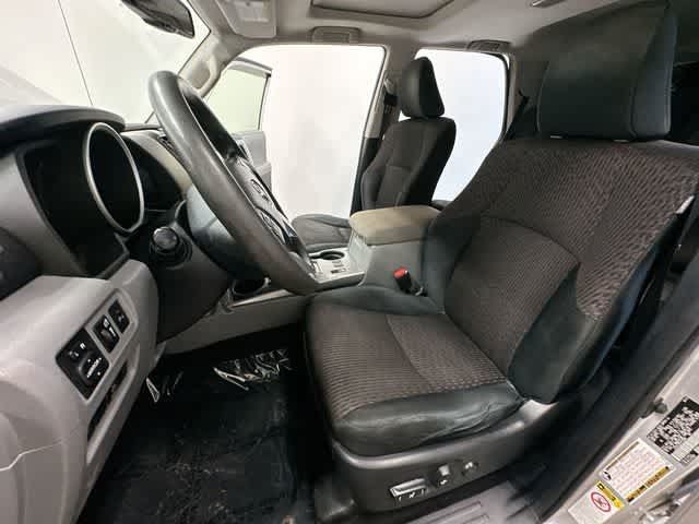 Used 2013 Toyota 4Runner SR5 w/ Convenience Pkg AWD/4WD image 17