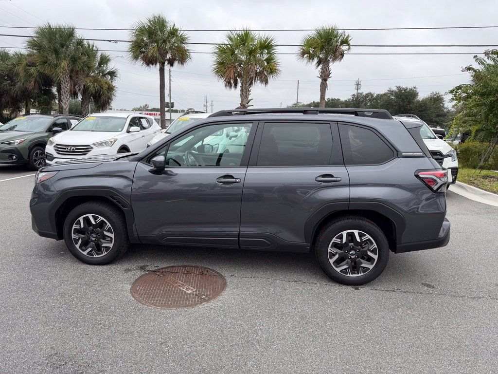 Used 2026 Subaru Forester Premium AWD/4WD image 10