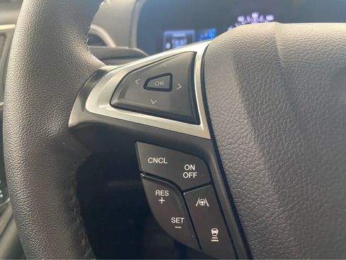 Used 2024 Ford Edge SEL image 23