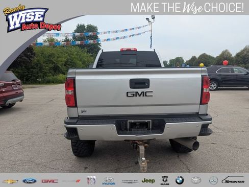 Used 2018 GMC Sierra 2500 Denali w/ Duramax Plus Package AWD/4WD image 4
