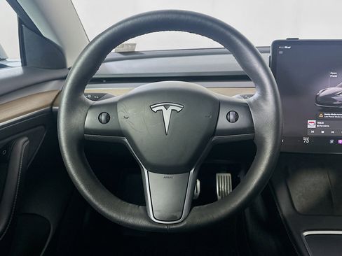 Used 2023 Tesla Model 3 Standard Range RWD image 17