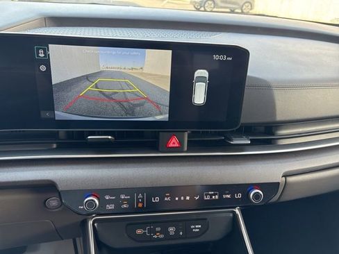 Certified 2026 Kia Carnival EX FWD image 16