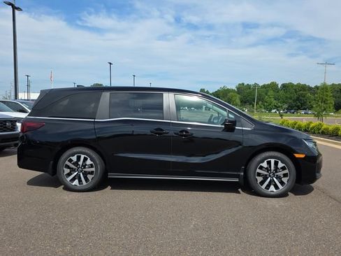 New 2026 Honda Odyssey EX-L image 2
