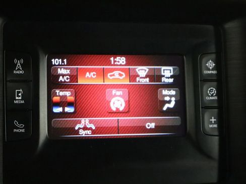 Used 2017 Dodge Charger RWD image 34