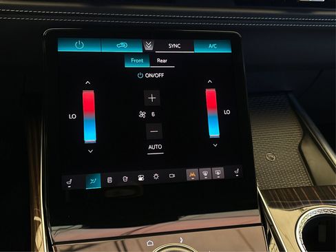 New 2026 Cadillac Escalade ESV 4WD image 25
