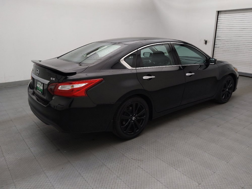 Used 2017 Nissan Altima 2.5 SR w/ Midnight Edition Package FWD image 10