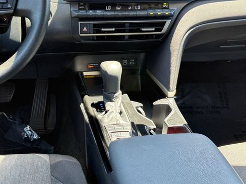 Used 2025 Toyota Camry LE FWD image 17