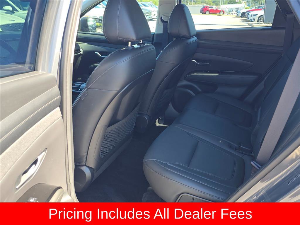 Used 2025 Hyundai Tucson Limited AWD/4WD image 10