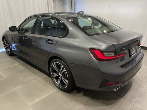 Used 2022 BMW 330i xDrive Sedan w/ Premium Package 2 AWD/4WD image 4