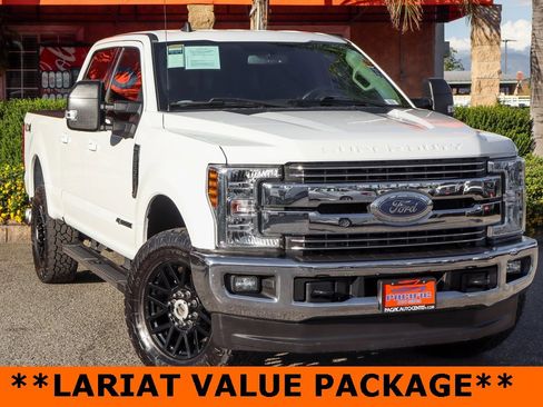 Used 2019 Ford F250 Lariat w/ Lariat Value Package image 2