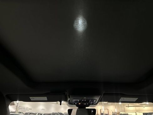 New 2026 Volkswagen Tiguan SE R-Line image 26